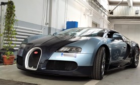 FOTO // Un Bugatti Veyron a fost înmatriculat în România. Cât costă bolidul de lux